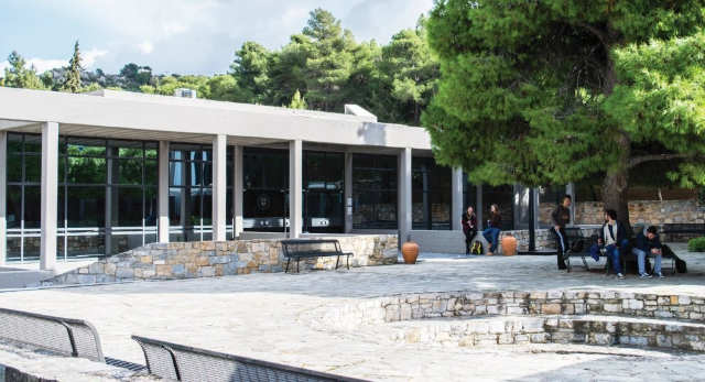 6 Universitas Terbaik di Arachova: Edukasi Unggul di Yunani